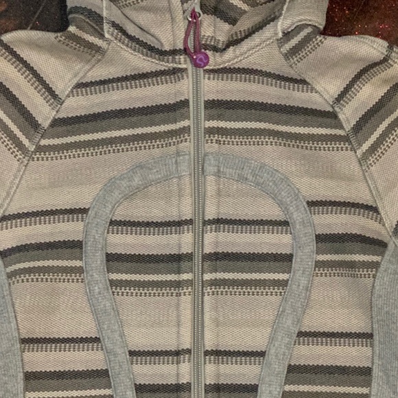 Lululemon Scuba Full/Front-zip Hoodie - Picture 4 of 8